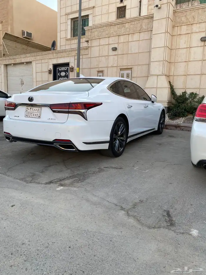 لكسز LS500 سعودي بنزين وكاله كل شي وكاله 2018 8