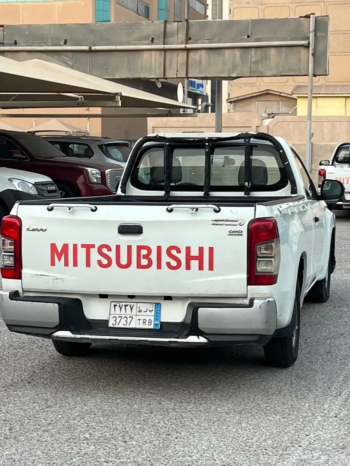 ميتسوبيشي 200L موديل 2020 2021 حبتين غماره ديزل 8