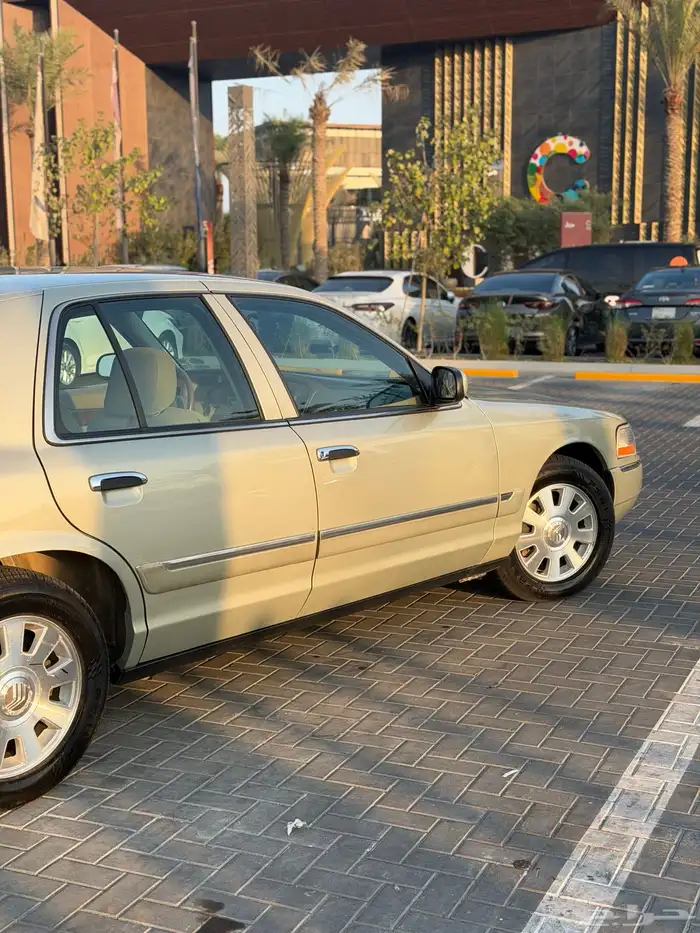 فورد جراند ماركيز مخزن ممشى 65 الف فقط 8