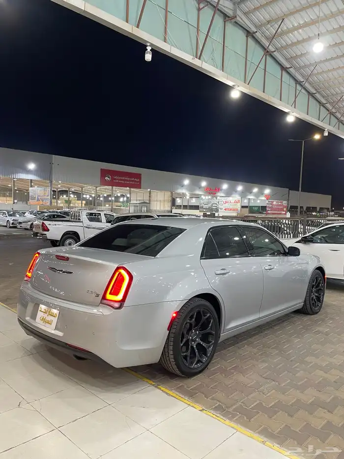 كرايسلر 300S موديل 2021 فل كامل 7