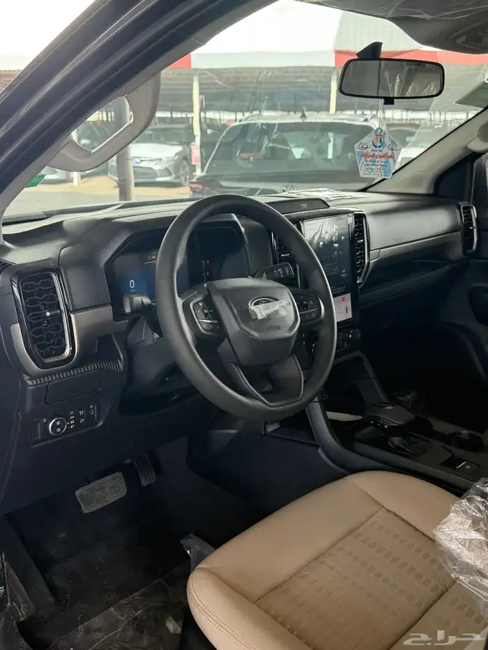 فورد ايفرست XLSبنزين 2025 دفع رباعي كاش وتقسيط 8