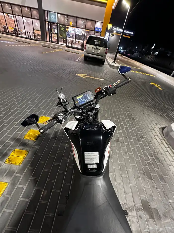 دراجة نارية دباب KTM 390 Duke 9