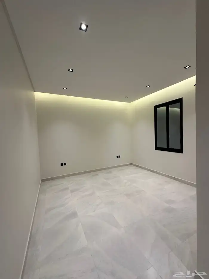 للبيع روف دور علوى وملحق بحى الوسام خميس مشيط 12