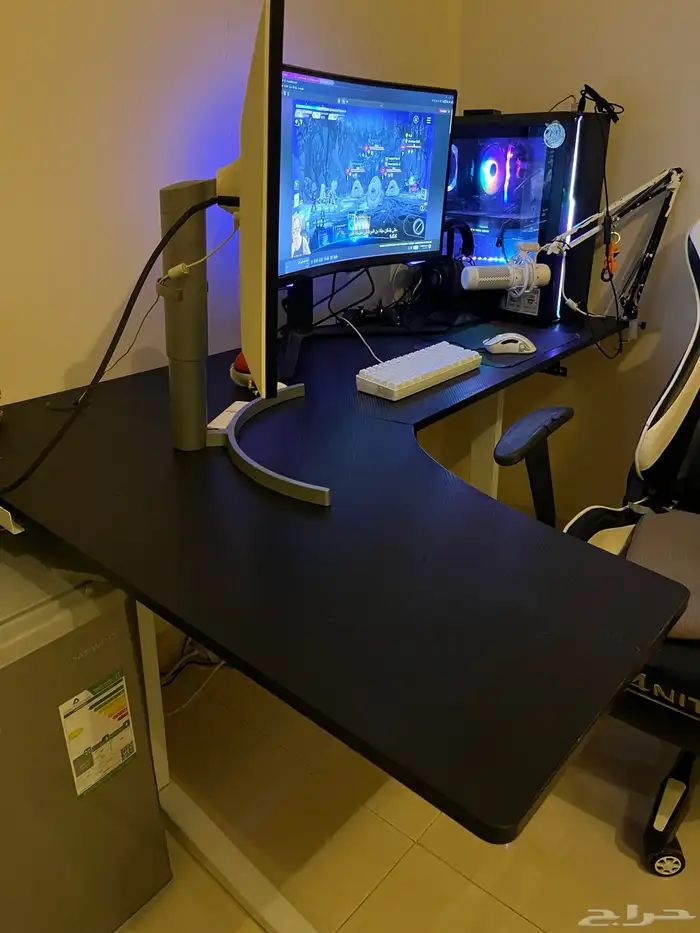 طاولة وكرسي قيمق 0