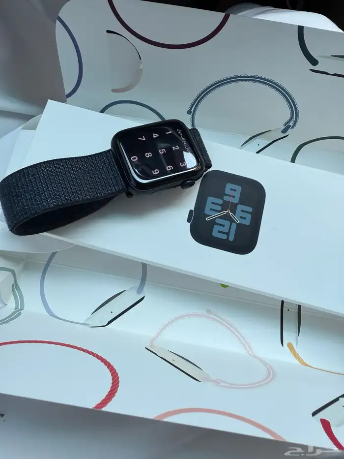 ساعة ابل se 2024 0