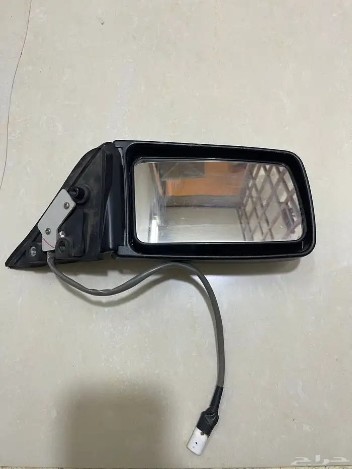 مراية يمين لوريل 82-84 0