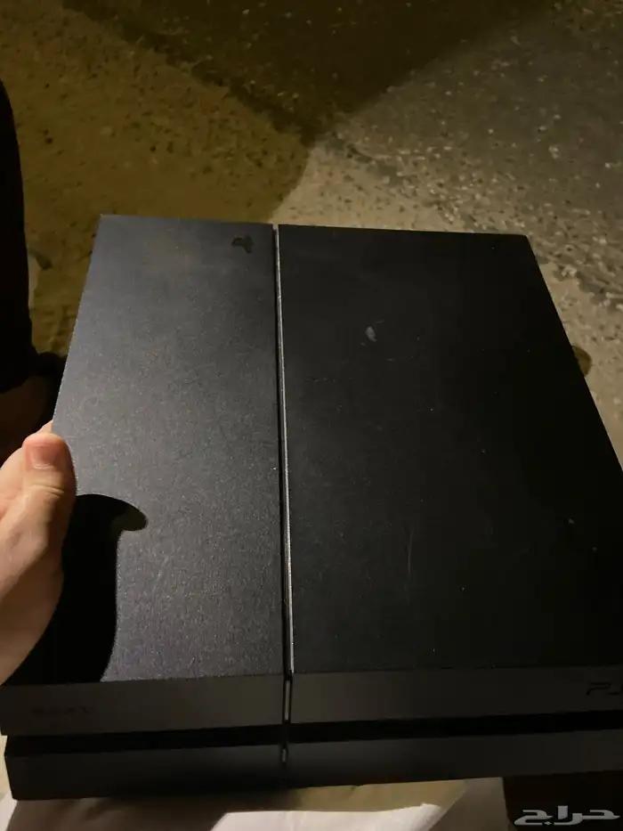 سوني 4يحتاج تنضيف 0