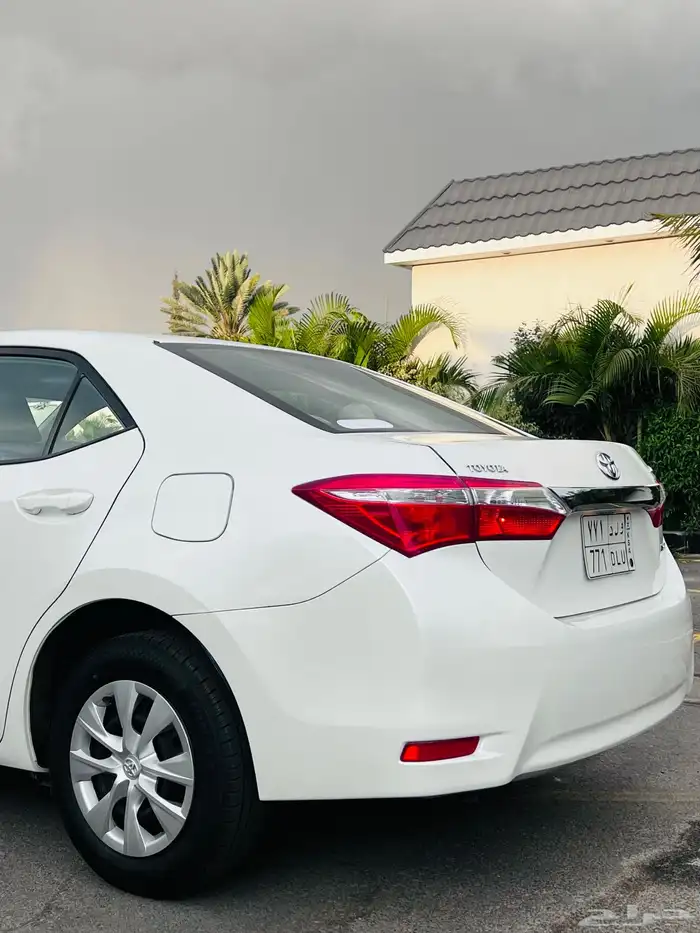 كورولا Xli شبه جديده ( مخزن ) 9