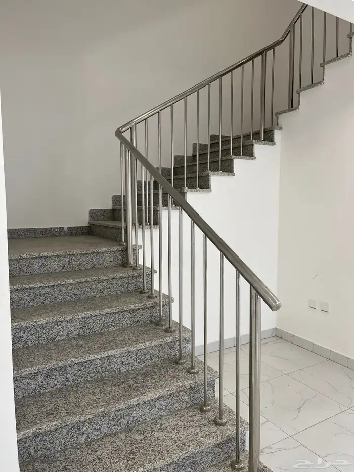 فيلا فاخرة للايجار بمدينة الورود بالطائف 9