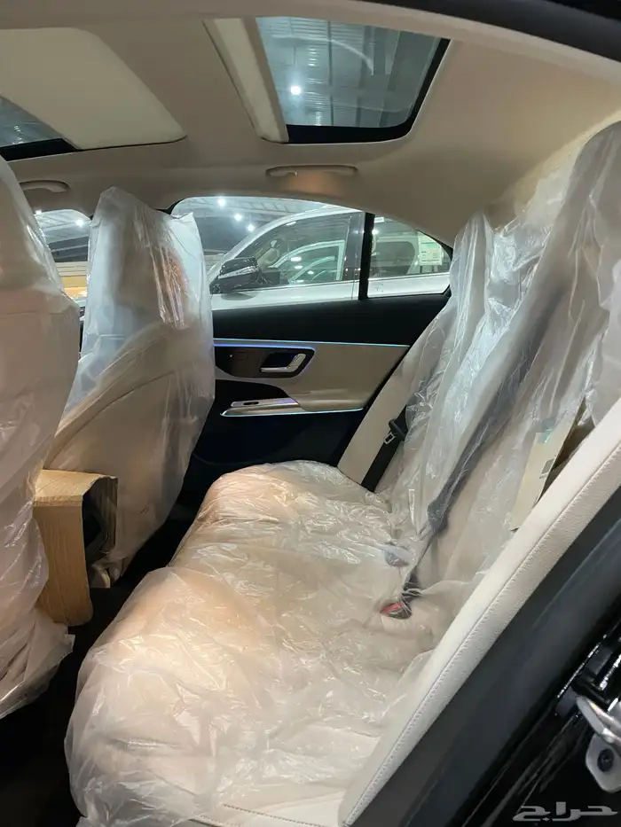 مرسيدس E200 موديل 2025 فل كامل 13