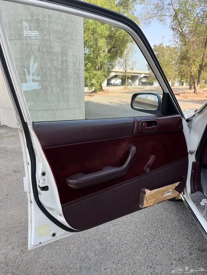 كرسيدا 1996 xl مخزنه شبه الجديده 44