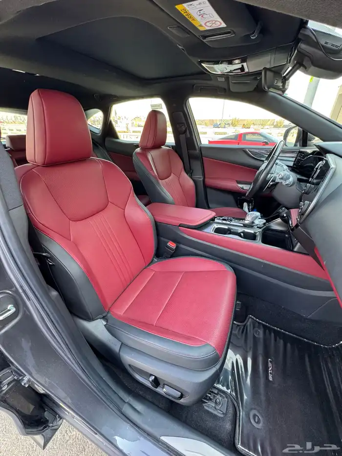 لكزس NX عبداللطيف جميل 350 17