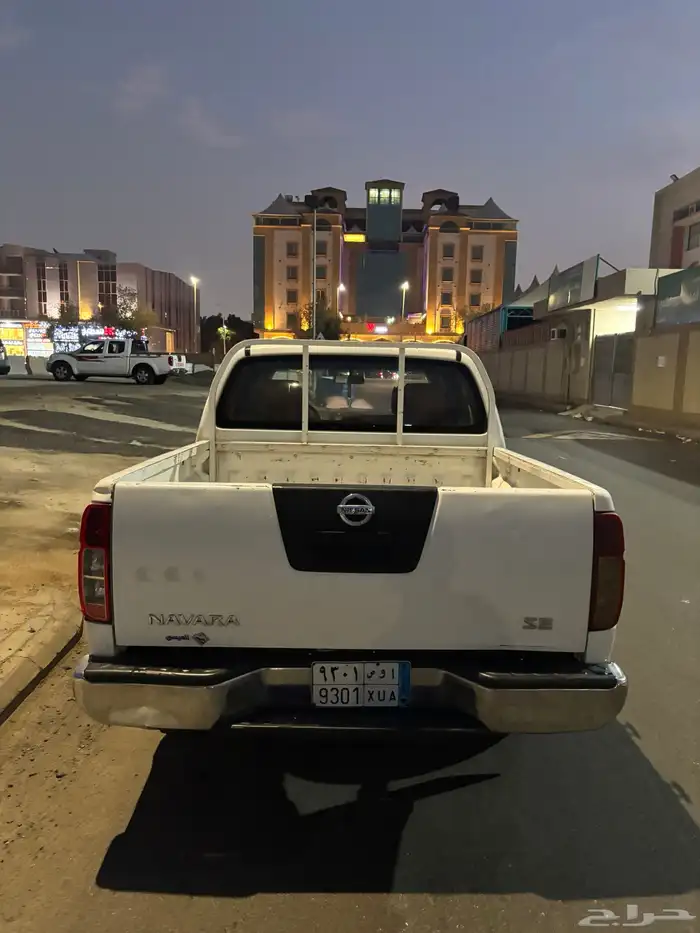 للبيع بكب نيسان نفارا غمارتين 2013 1