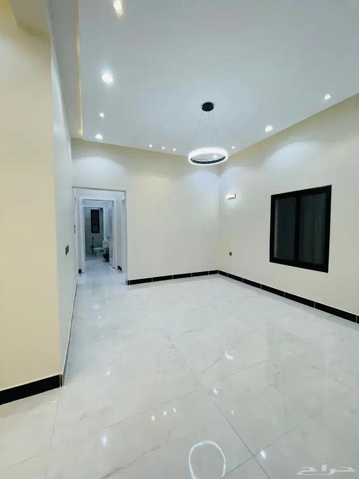 للبيع شقق تمليك ارضي بحوش مدخل سياره 6 غرف بسعر 580 الف 13