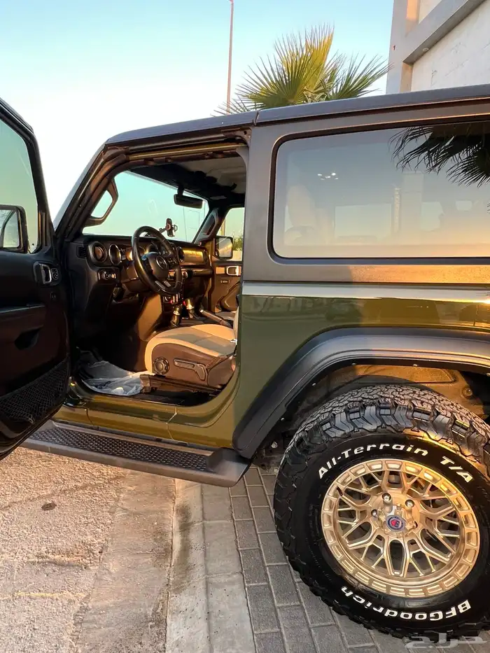 جيب رانجلر سبورت 2021 ماشي 60 بدي وكاله أول مالك معدل كامل 6