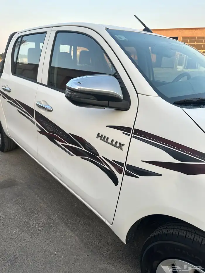 تويوتا هايلكس غمارتين 8