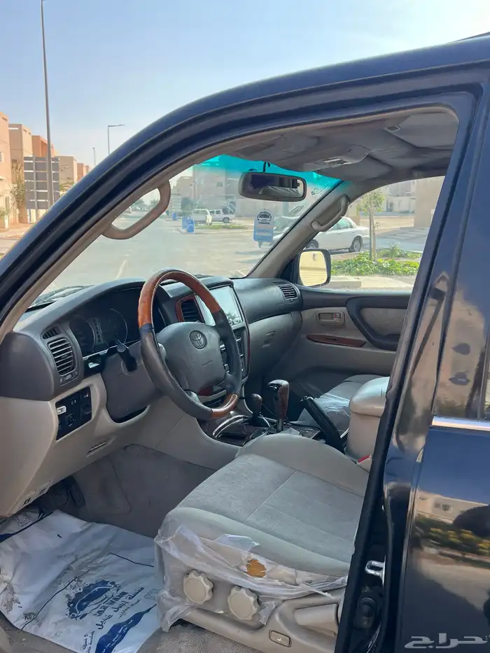 جي اكس آر لاند كروزر 2006 8