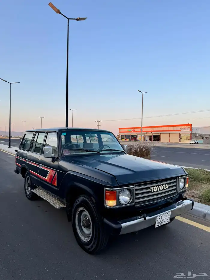 تابوتا صالون مديل 85 0