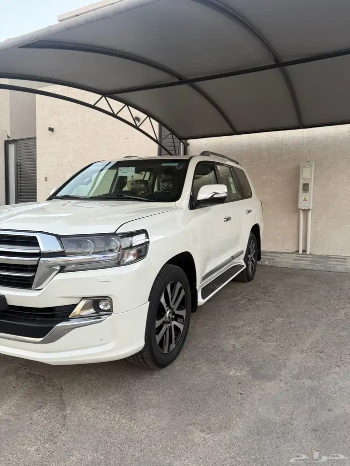 تويوتا لاندكروزر موديل 2019 0