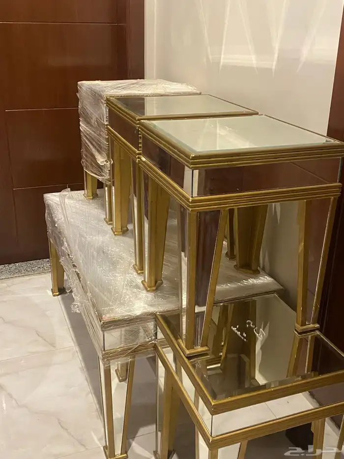 طاولات خدمه 0