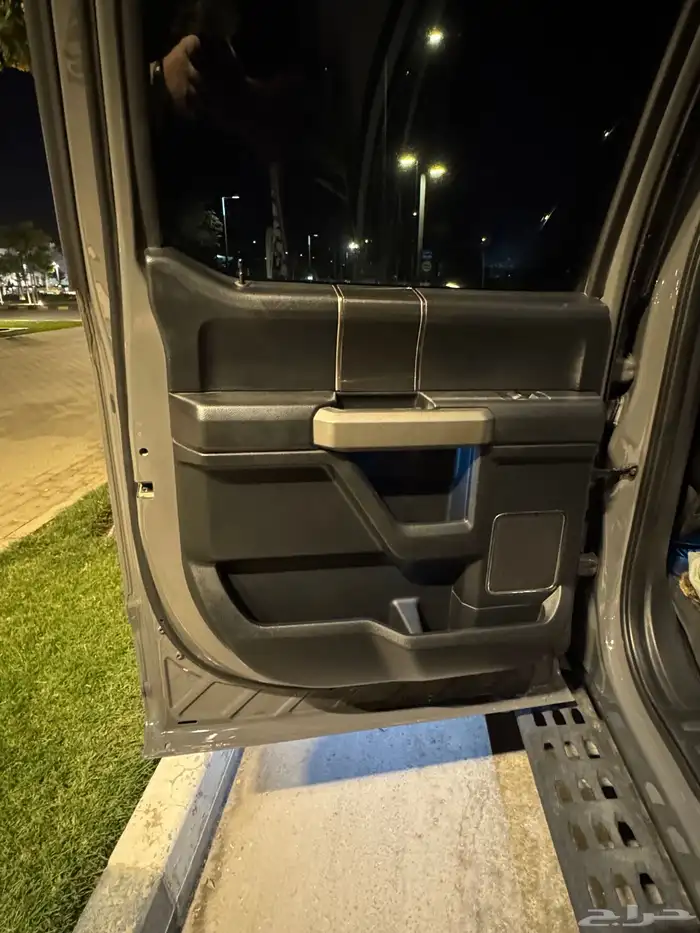 فورد رابتر 2020 غمارتين 30