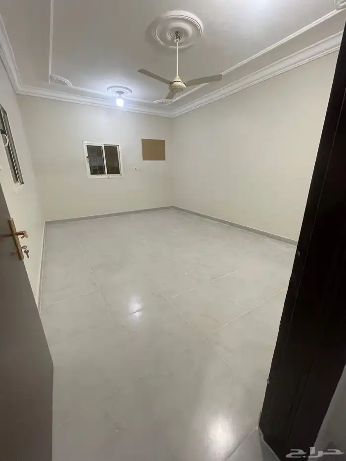 شقة للإيجار حي العسيلة ابو عريش 2