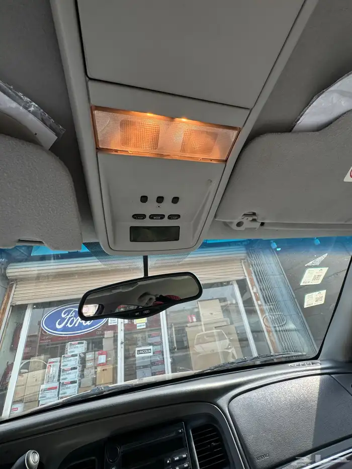 فورد جراند ماركيز ( لمتد اديشن) 11