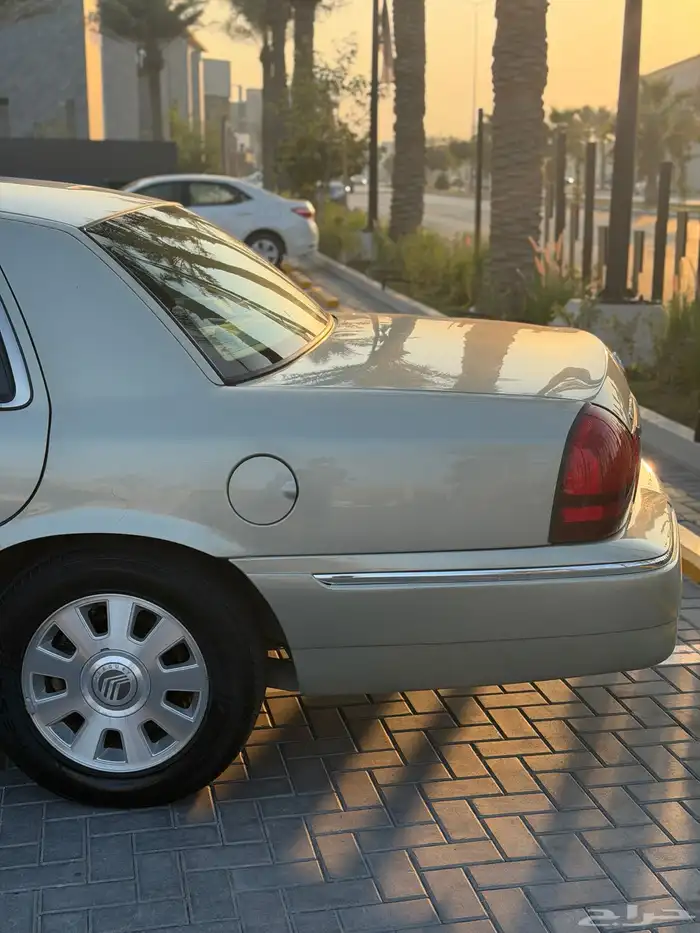 فورد جراند ماركيز مخزن ممشى 65 الف فقط 7