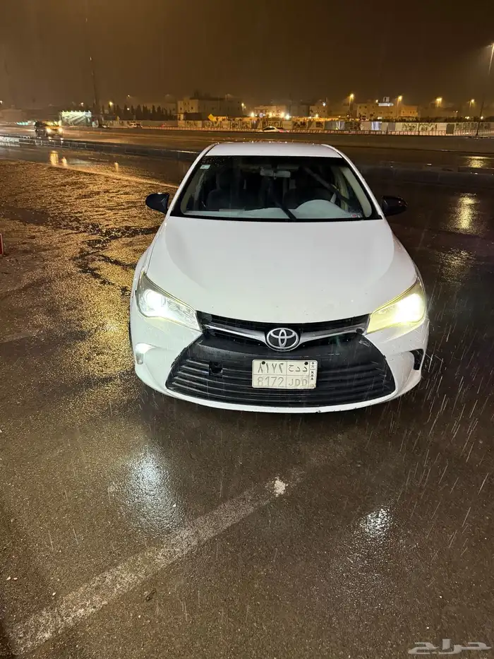 سياره كامري مديل 2016 ستندر مكينه وقير شرط للبيع 0