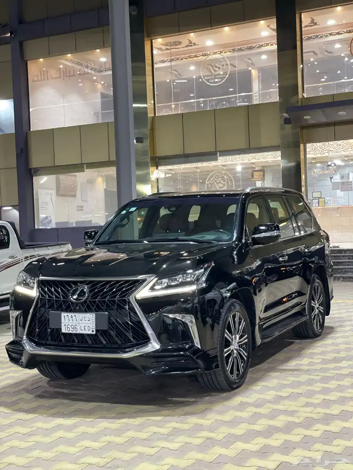 جيب لكزس LX570 سبورت 2019 1