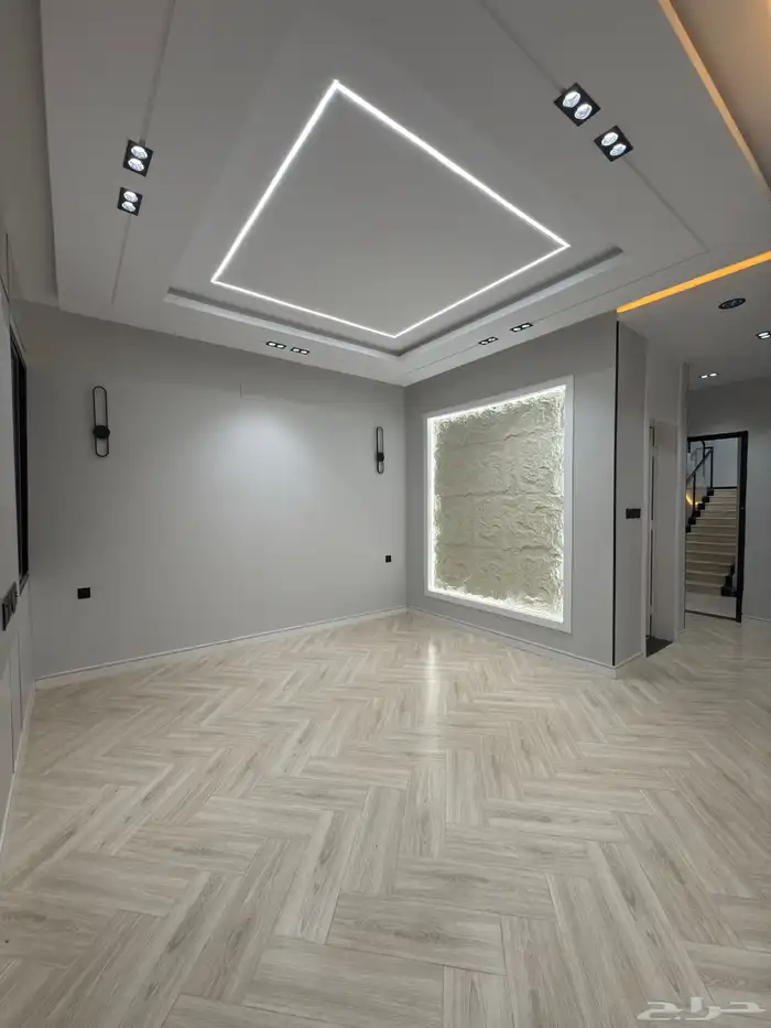 للبيع شقة علوي نظام دور بسطح شارع 20م مقابل ممشي الراقي 10