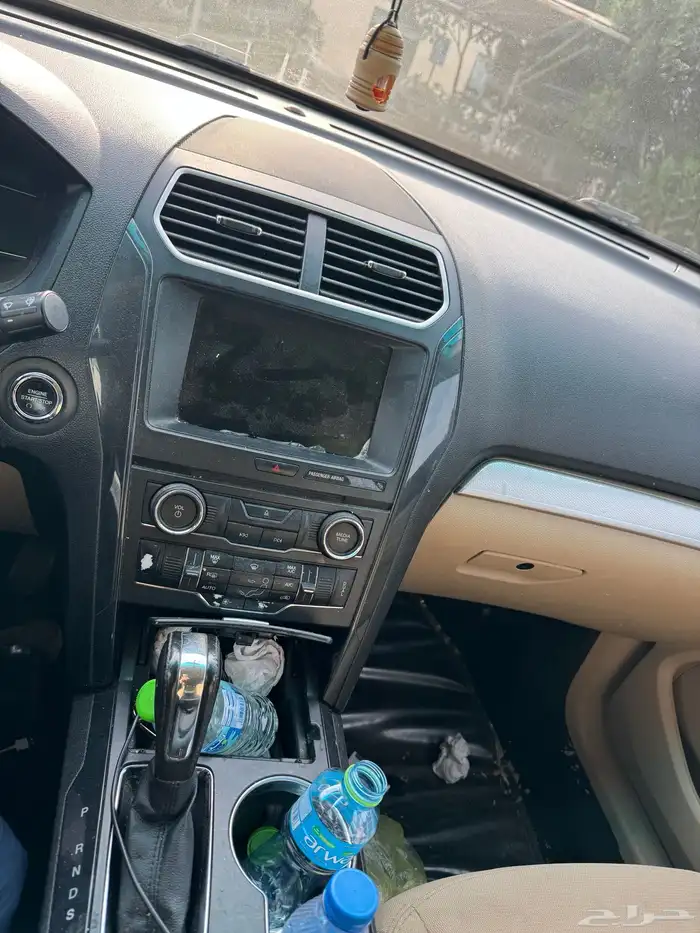 فورد اكسبلور موديل 2017 نص فل وفتحتين سقف 4