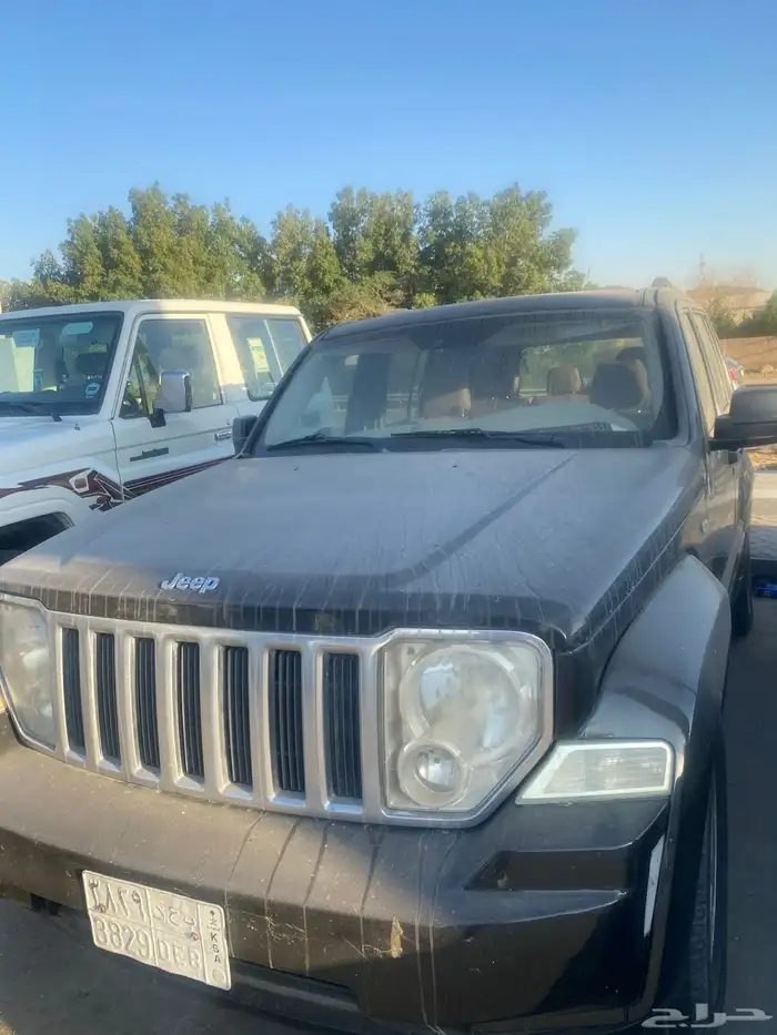 جيب شيروكي ليبارتي موديل 2011 5