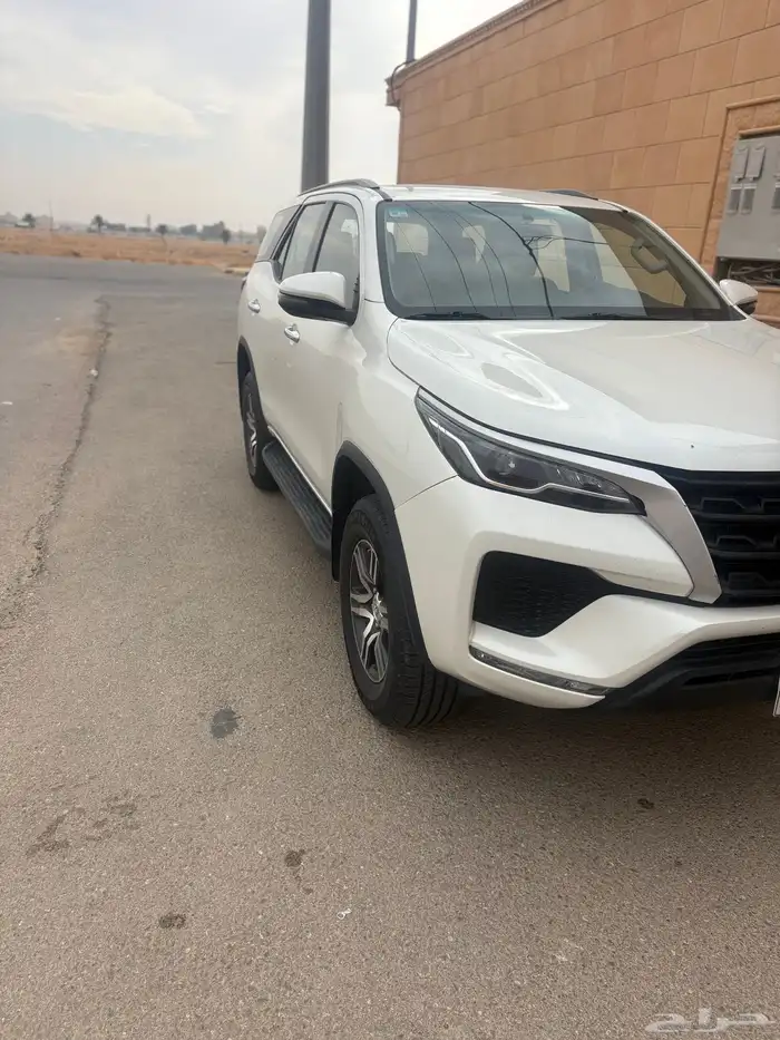 فورتشنر 2022 ديزل البيع 2