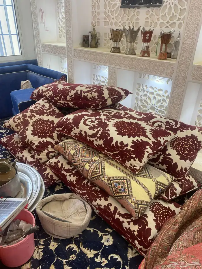 للبيع مخاد 0