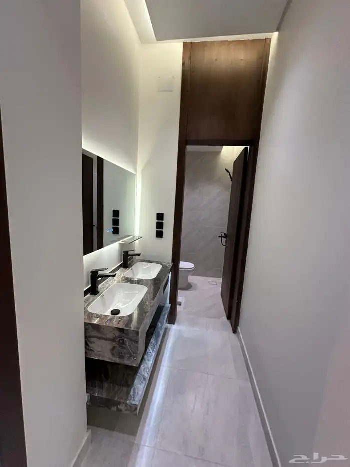 للبيع روف دور علوى وملحق بحى الوسام خميس مشيط 4