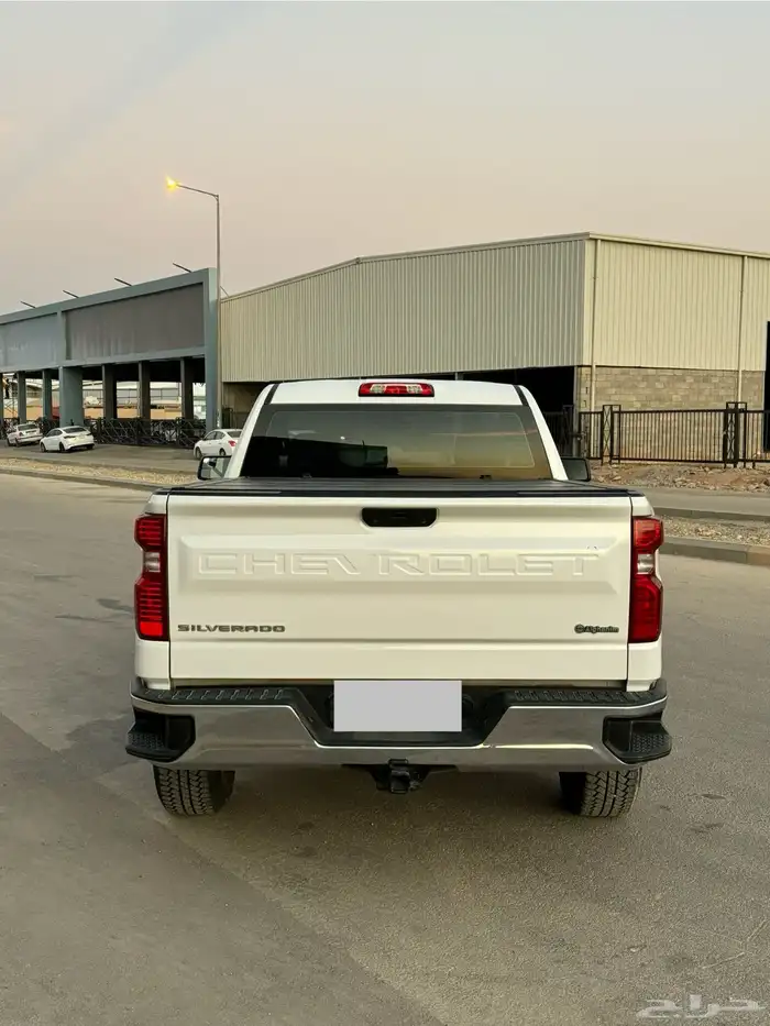 سلفرادو 2022 V8 Ls ستاندر 6