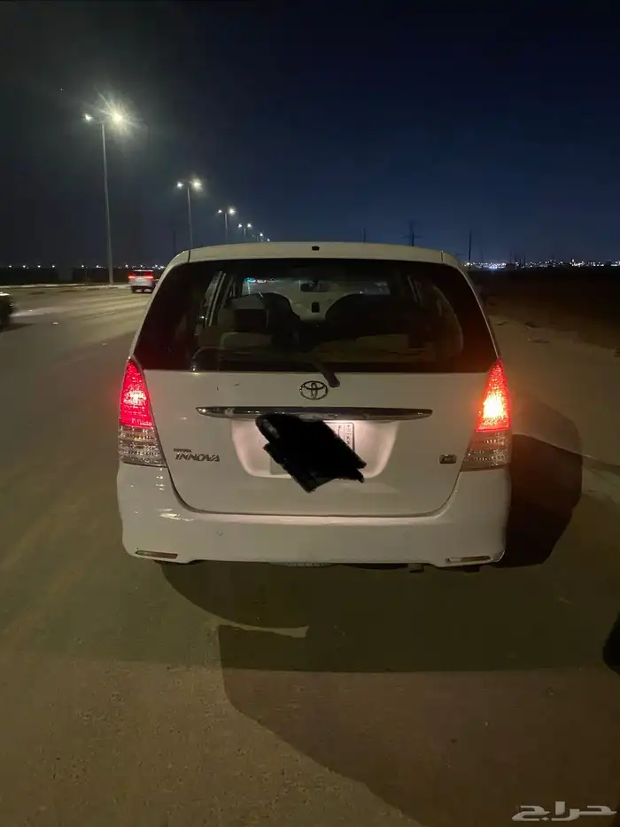 للبيع انوفا 2009 1