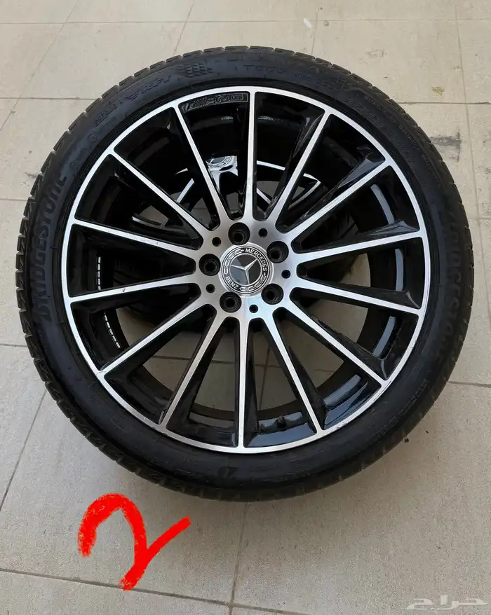 جنوط مرسيدس مع كفرات شبه جديده 1