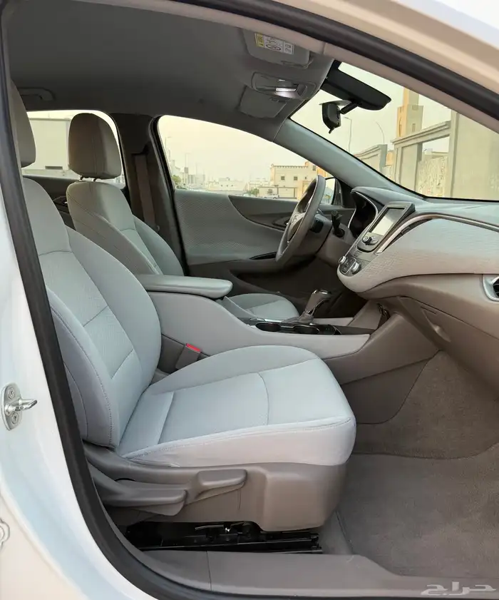 للبيع شيفرولية ماليبو 2017 سعودي 2.5cc ( عداد قليل ) 31