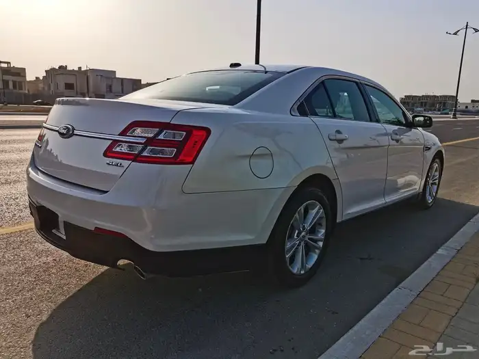 سياره فورد تورس 2013 نص فل 6