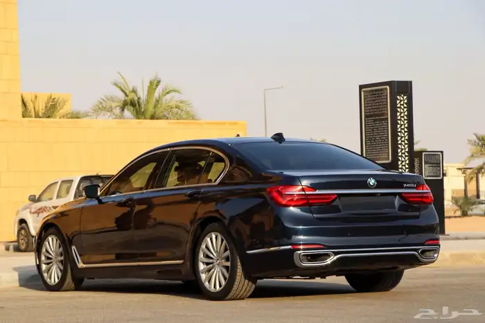 بي ام دبليو 740iL2016 6