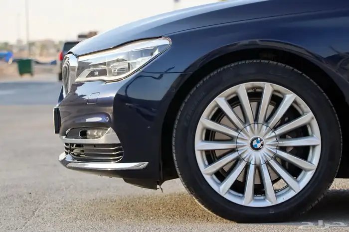 بي ام دبليو 740iL2016 5