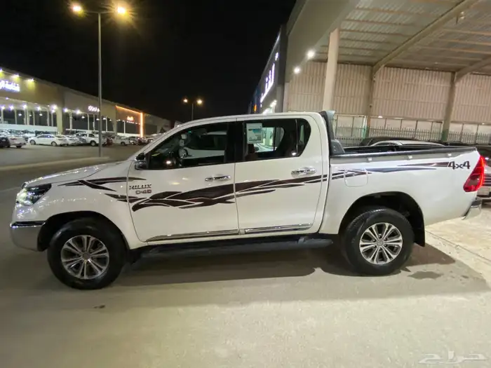 تويوتا هايلوكس 2022 ديزل 8