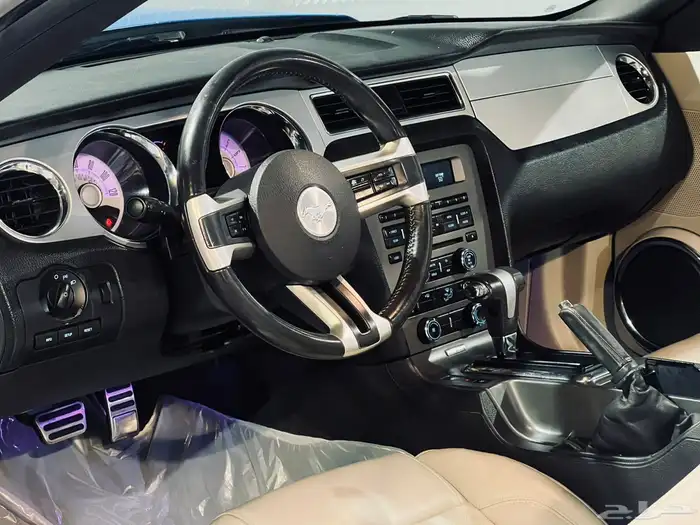 فورد موستنج 2010 V6 (عرض خاص ) 3