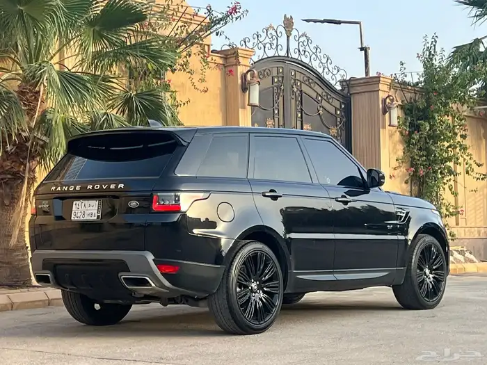 رنج روفر سبورت ديزل 2021 ( بحالة الوكالة ) 6