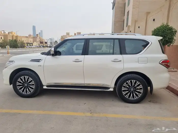 نيسان باترول بلاتينيوم (فل كامل) موديل 2016 - 245 ألف كم 3