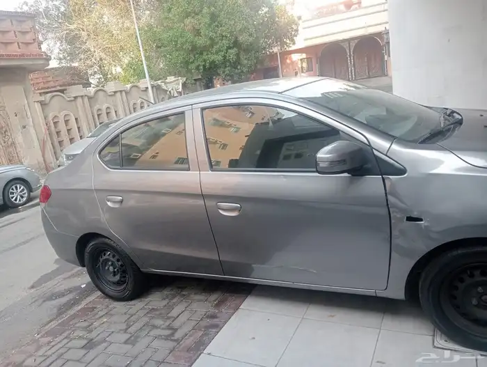 متسوبيشي اتراج 2018 للبيع 5