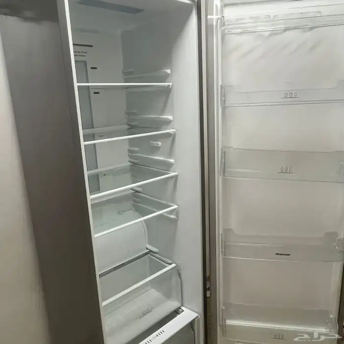 ثلاجة شبه جديد 1