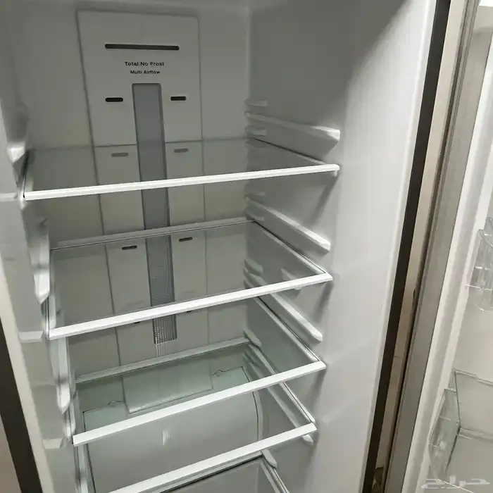 ثلاجة شبه جديد 2